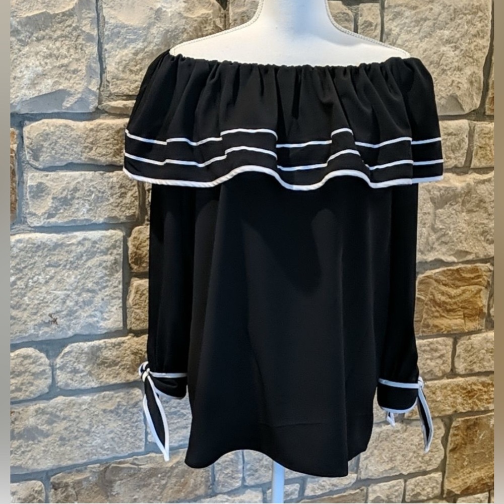 Nygard Off The Shoulder Top